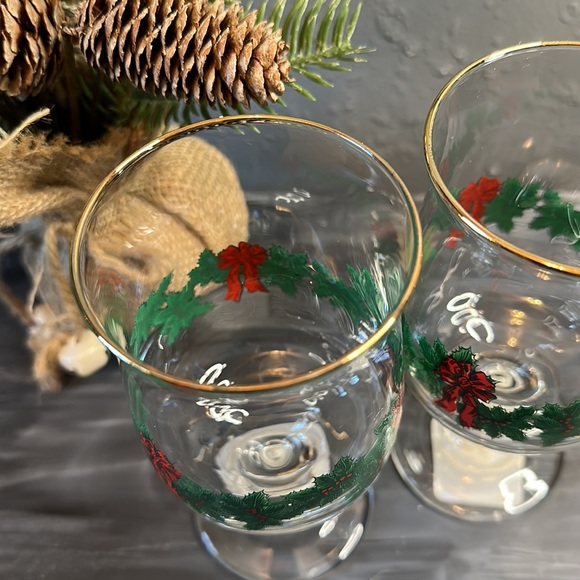 Vintage Libbey gold rimmed holly glass stemware set of 2 - Picture 3 of 7